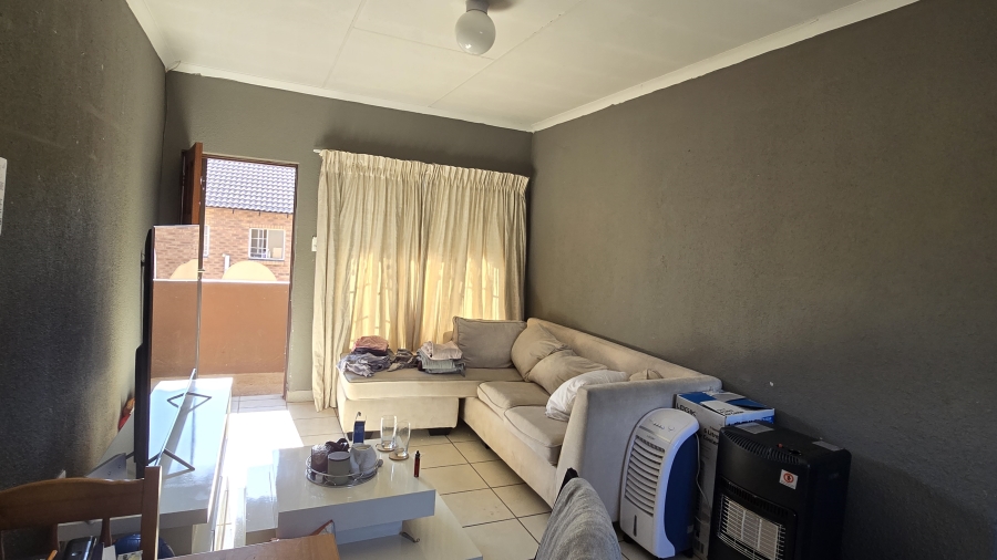 1 Bedroom Property for Sale in Rustenburg Central North West